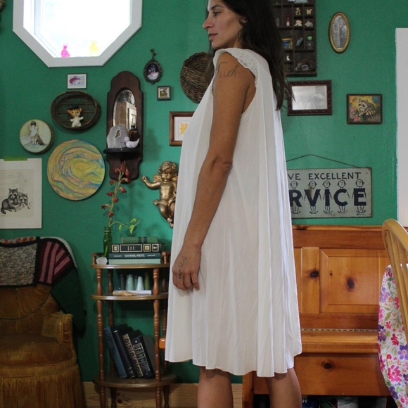 VINTAGE ROSES AND LACE SLIP BABYDOLLCORE DRESS - Picture 3 of 13